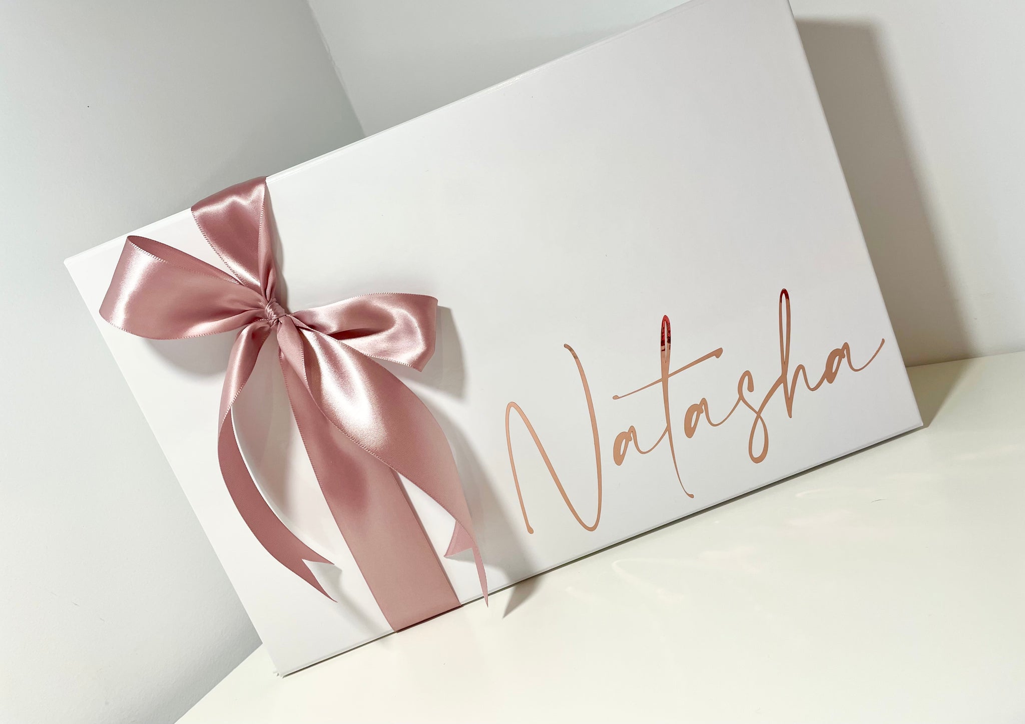 White Magnetic Box with Dusty Rose Ribbon – TwentyNine Creations